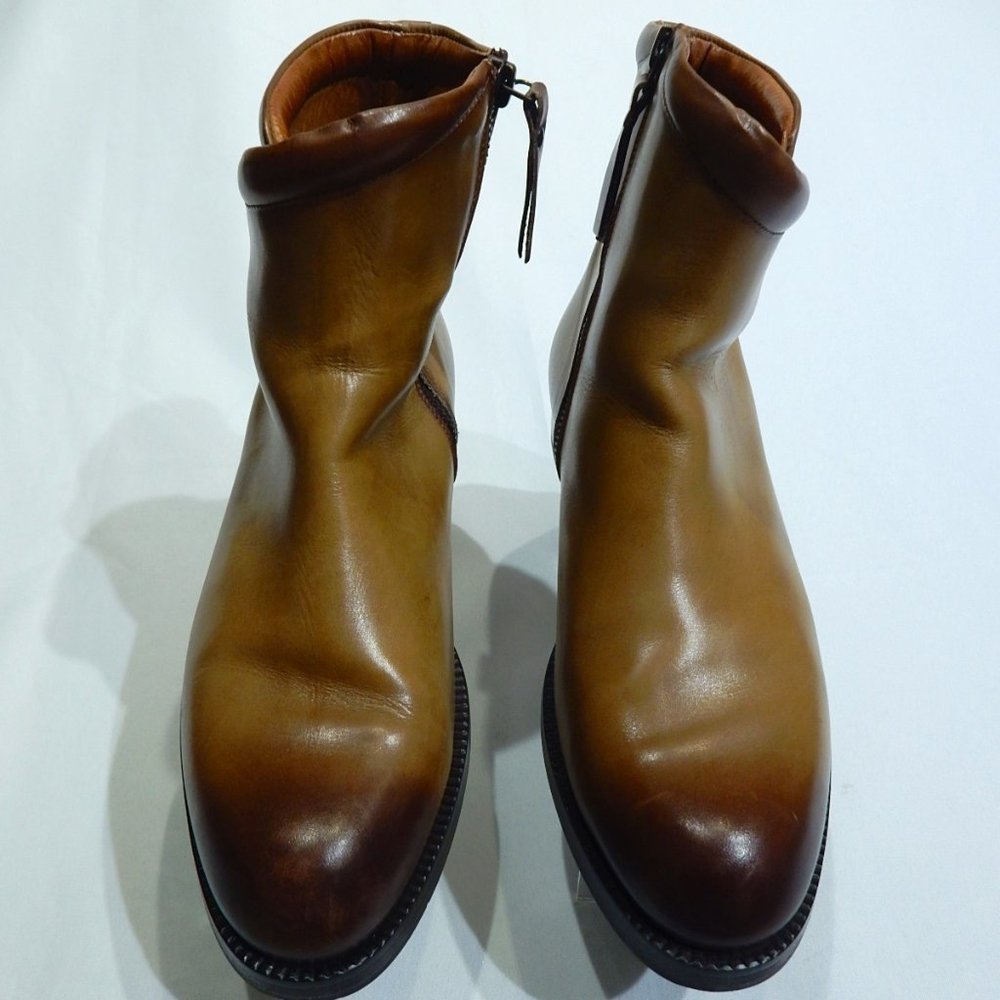 Antonio Maurizi Burnished Ankle Boots in EU 39